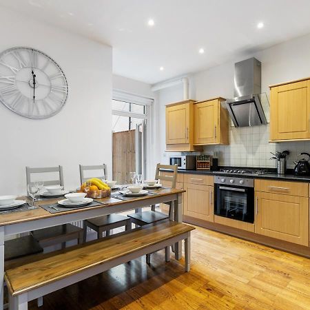Two Bed Flat In Bush Hill Park Apartment Enfield Exterior photo