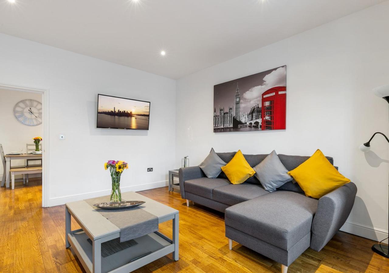 Two Bed Flat In Bush Hill Park Apartment Enfield Exterior photo